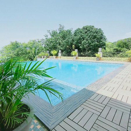 Silverador Resort Thane Extérieur photo