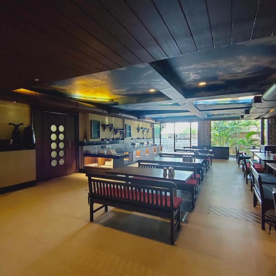 Silverador Resort Thane Extérieur photo