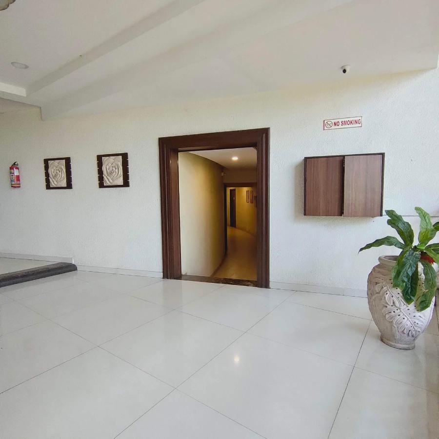 Silverador Resort Thane Extérieur photo
