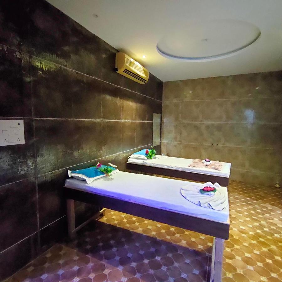 Silverador Resort Thane Extérieur photo