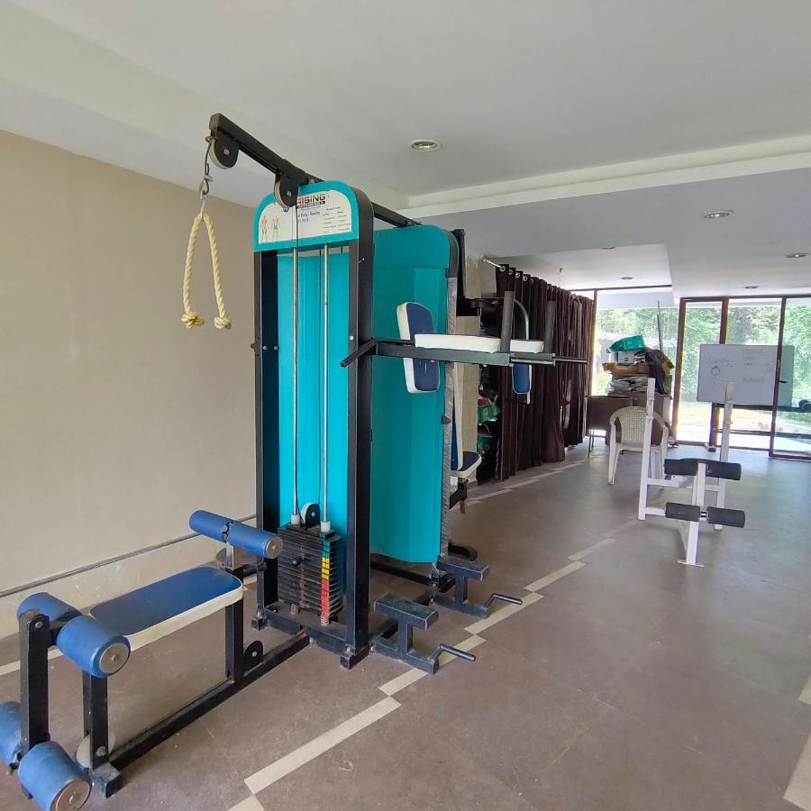 Silverador Resort Thane Extérieur photo